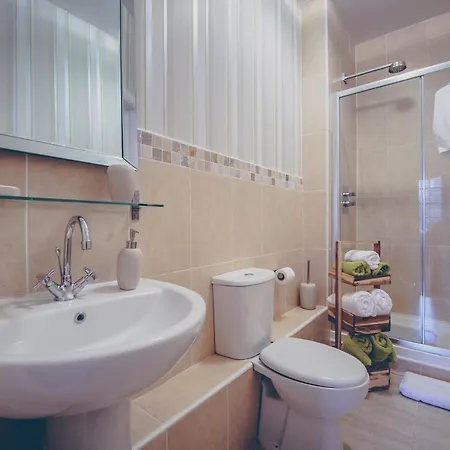 De Courceys Manor Suites & Cottages Cardiff Buitenkant foto