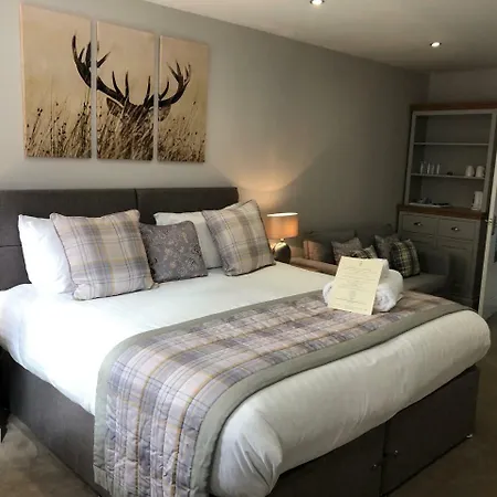 De Courceys Manor Suites & Cottages Cardiff Buitenkant foto