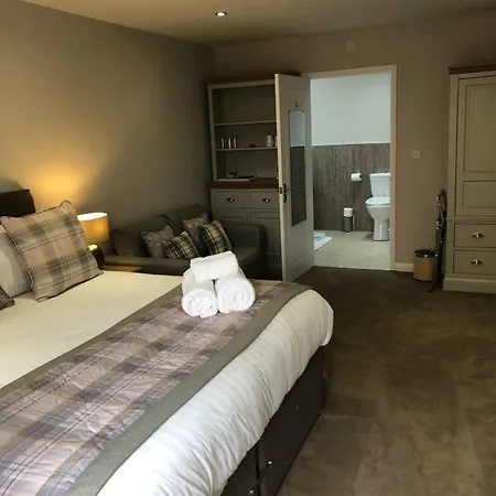 De Courceys Manor Suites & Cottages Cardiff Buitenkant foto